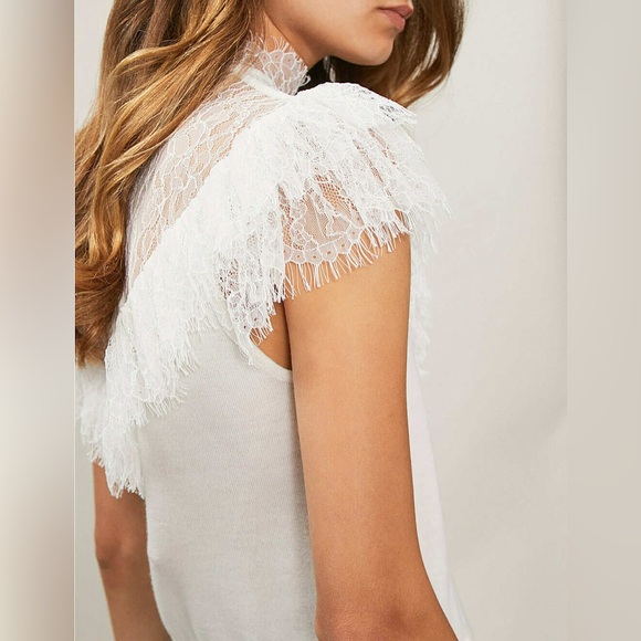 NWT Alice + Olivia Beth Lace Ruffle High Neck Top - Picture 5 of 6